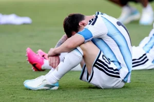 nejmar-otreagiroval-na-slyozy-i-porazhenie-lionelya-messi-v-finale-chm-2026_1784523852220470945.webp nejmar-otreagiroval-na-slyozy-i-porazhenie-lionelya-messi-v-finale-chm-2026_1784523852220470945.webp